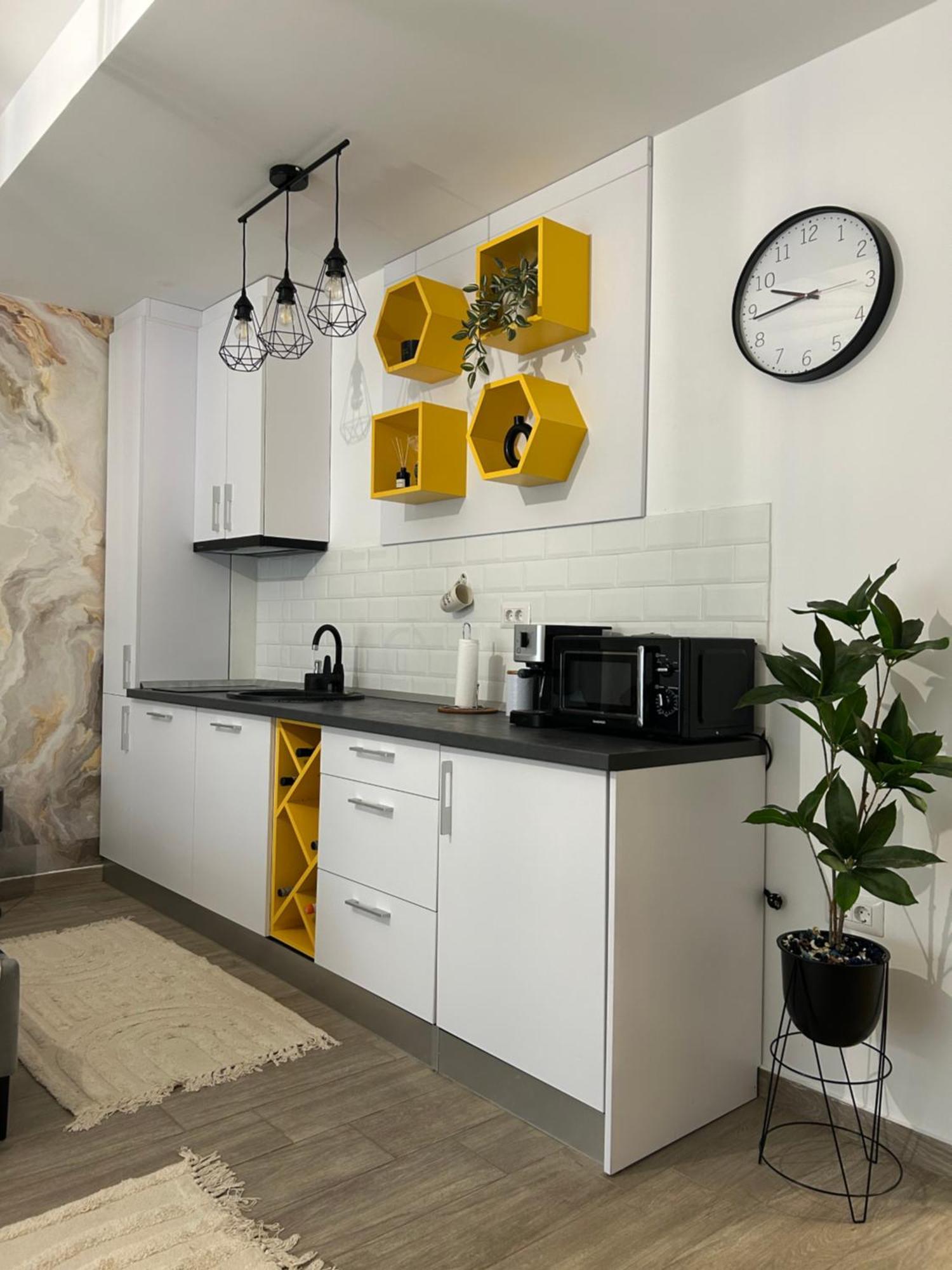 Studio 70 By Casa Del Mar Мамая Екстериор снимка